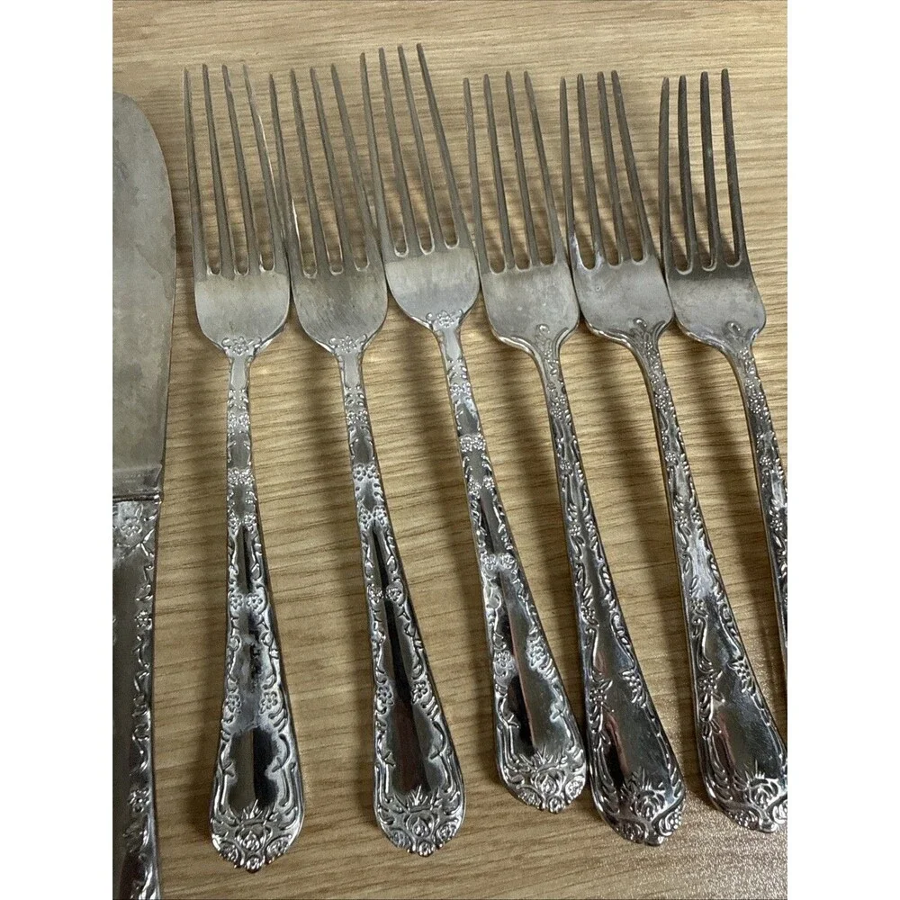Wm Rogers Son Enchanted Rose Flatware 9 Piece Lot Silverplate Forks Knives